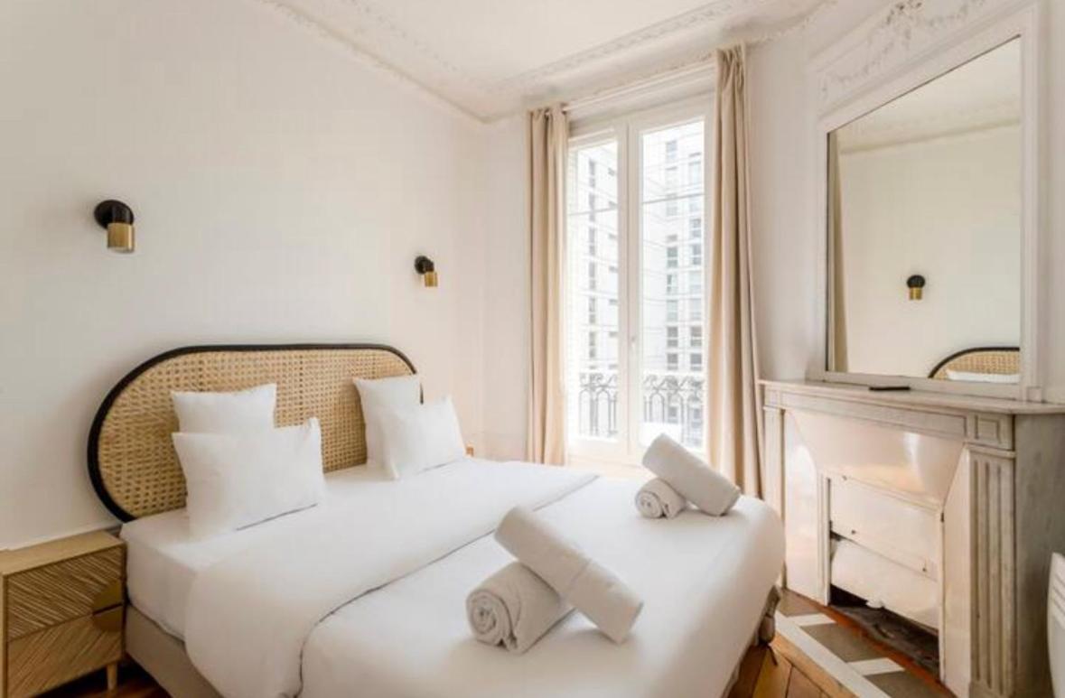 Luxury Suites Tour Eiffel Best View Париж Экстерьер фото